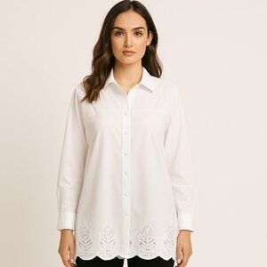 Joan Rivers  Shirt Size M Boyfriend relaxed off white embroidered hem detailing